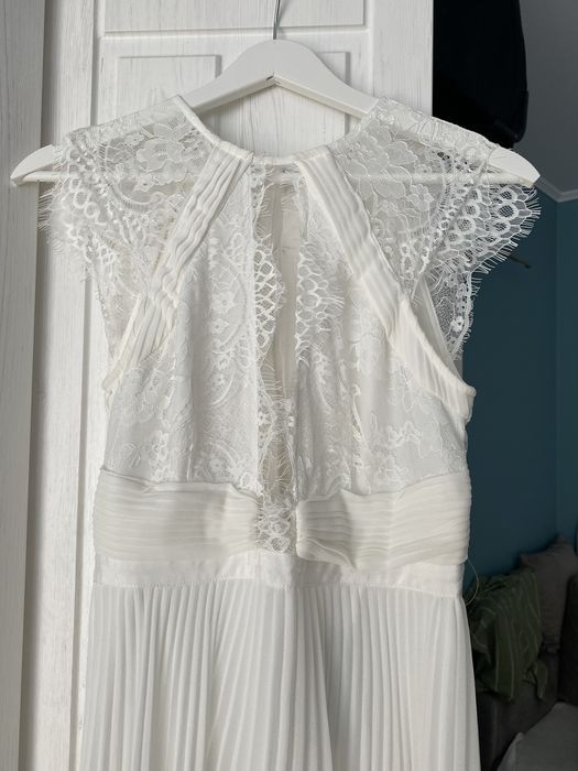 Nowa suknia ślubna Asos