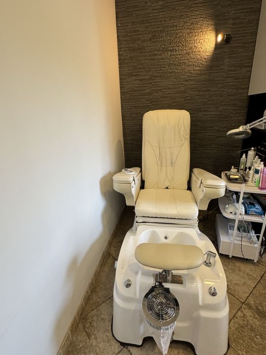 Fotel do pedicure z masażem