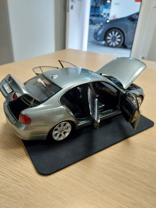 Miniatura BMW serie 3 de 2007