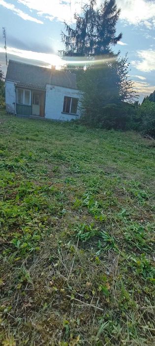 " Ładna działka ze starym domem"