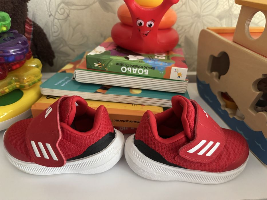 Кросівки Adidas 20р.