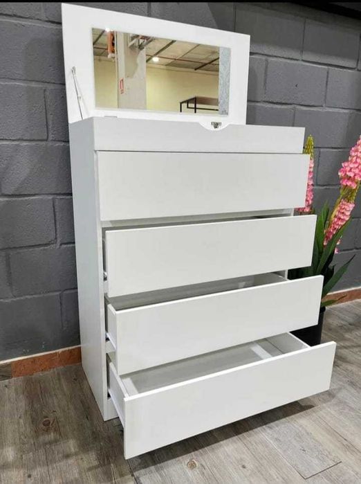 LIQUIDAÇÃO!! CÔMODA COM ESPELHO + PORTES 111€