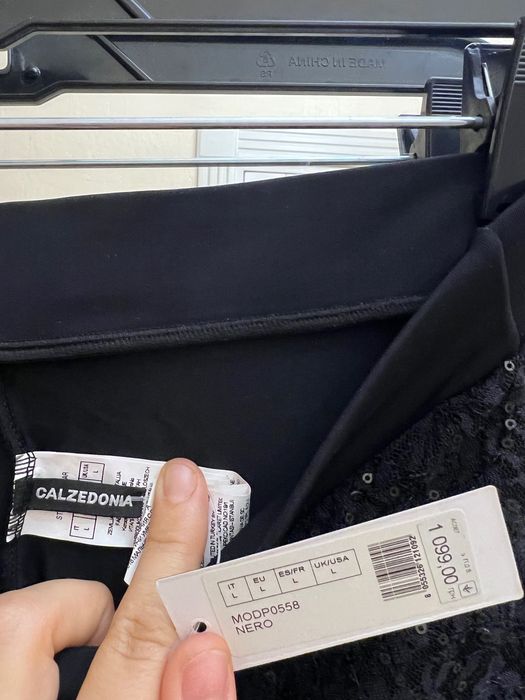 Лосини з паєтками Calzedonia. З этикеткою. На розмір L. Нові.