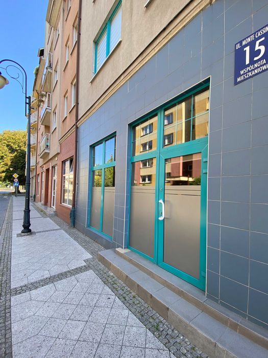 Lokal usługowy, biurowy - 52 m2 przy ul. Monte Cassino 15