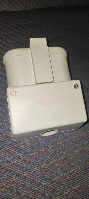 Tomada reboque serie PN 40/380V