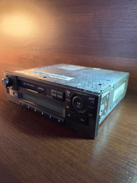 Radio samochodowe BLAUPUNKT ALPHA 5 (Volkswagen) + Adapter