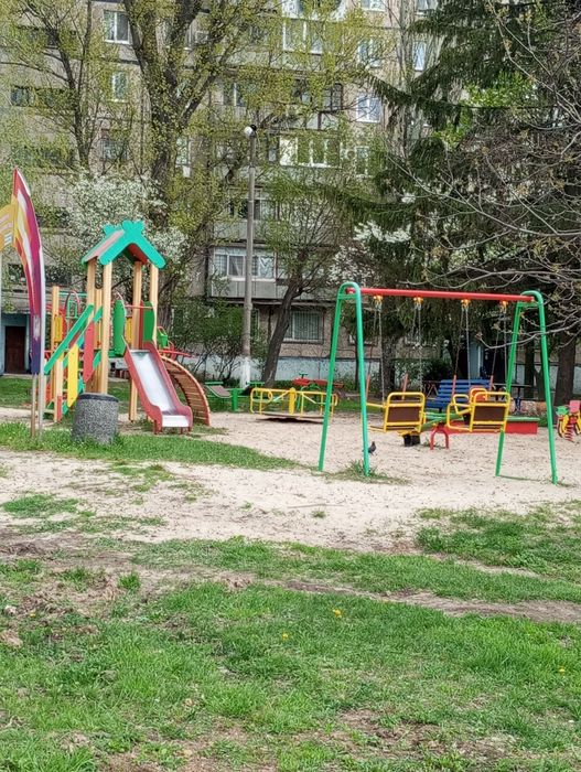 Продам 2 комнатную квартиру на Даманском