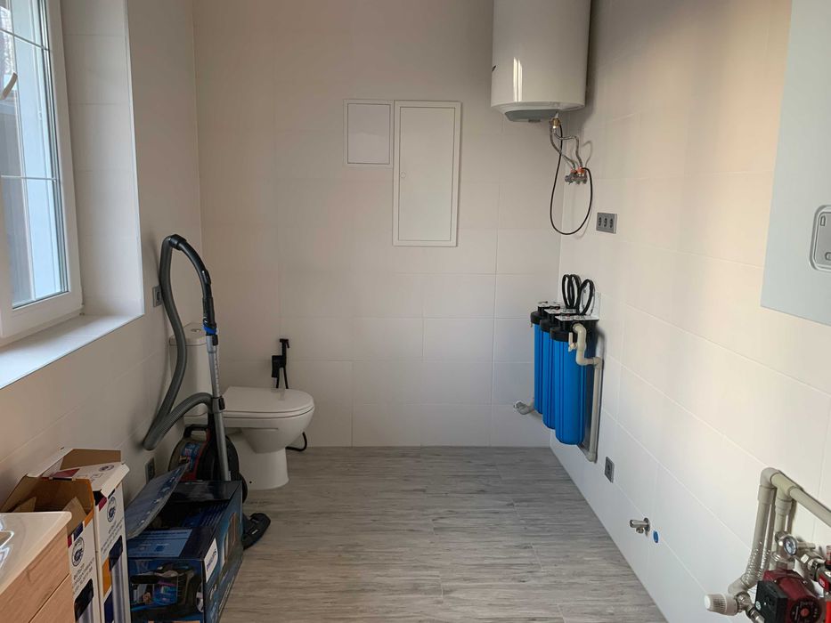 Продається новий стильний будинок! 100% ремонт! Бiля лiсу!