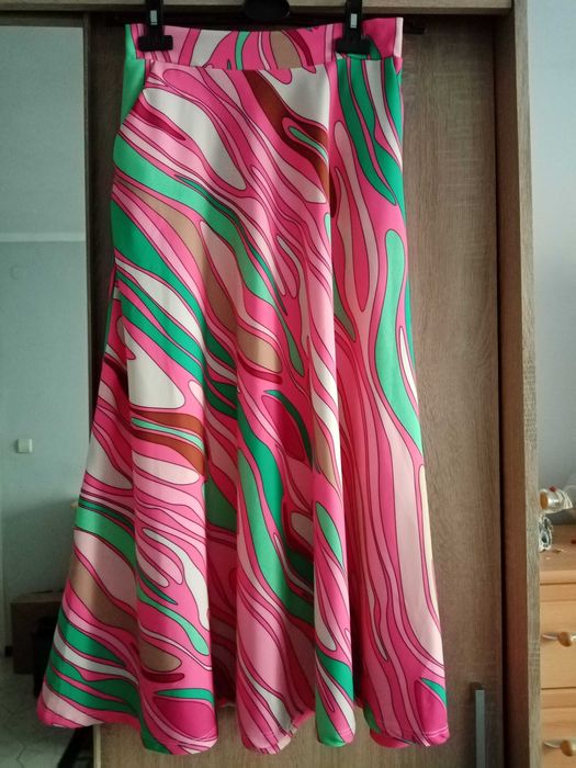 Spódnica maxi z kieszeniami z New Style