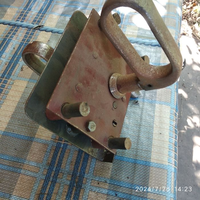 Замок для воріт, фіртки