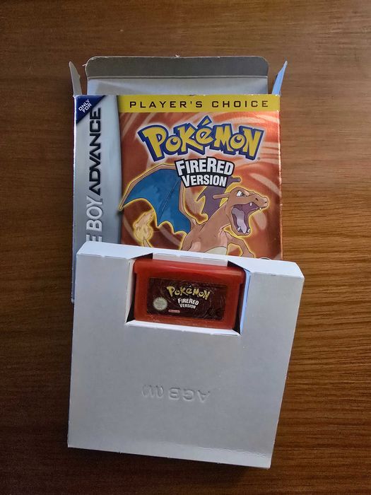 Pokémon FireRed Game Boy Advance USA + Poster