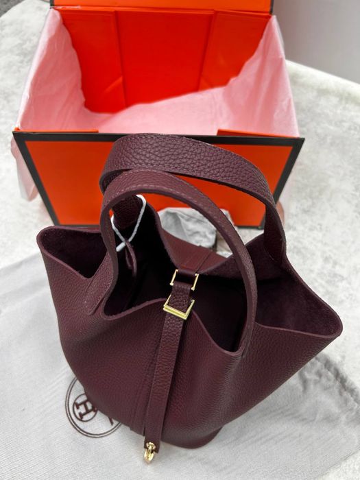 Сумочка в стилі Гермес