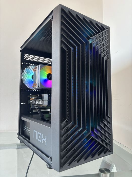 PC GAMER COMO NOVO