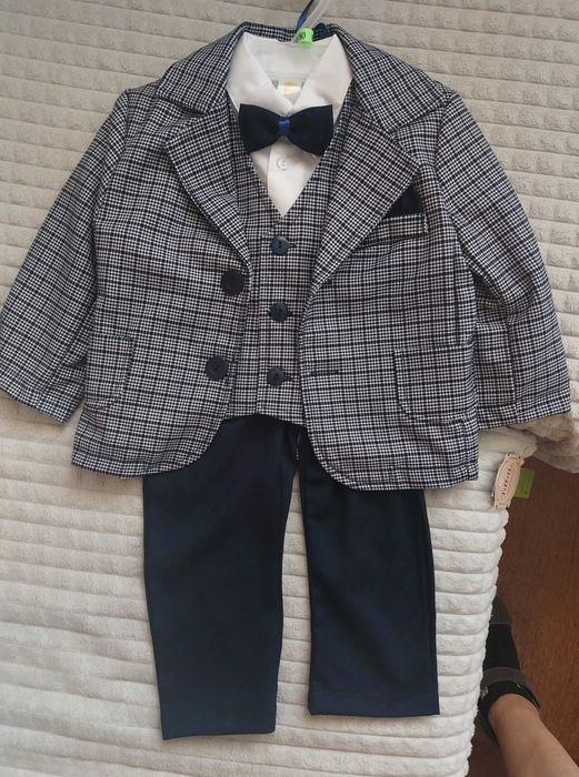 Garnitur chłopięcy rozmiar 80 marki Folletti