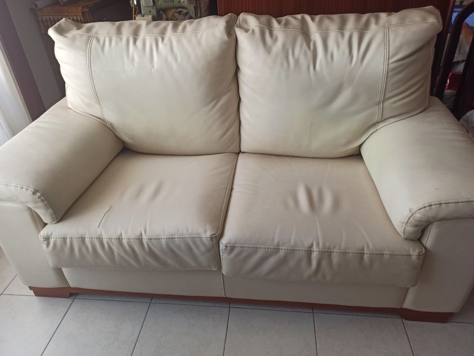 Sofá de 2 lugares