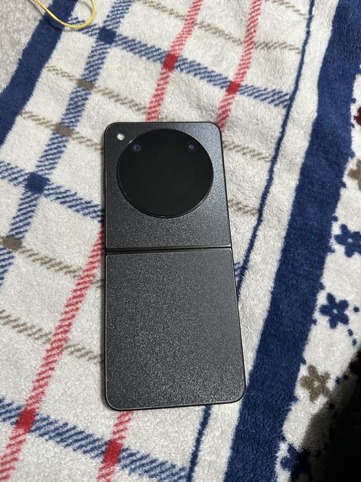 Nubia Flip 5g  8/256 g