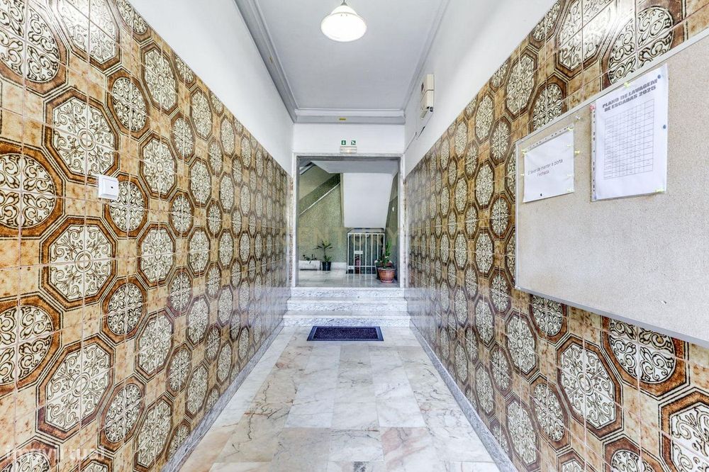 Apartamento T2 com 87 m² em excelente estado de conservação em Vale de