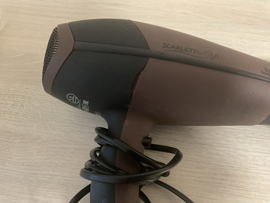 Фен Scarlett  2000w