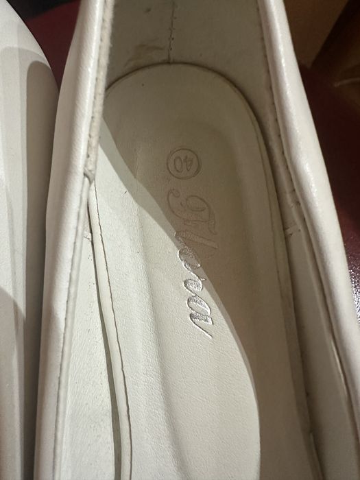 Продам свадебные туфли