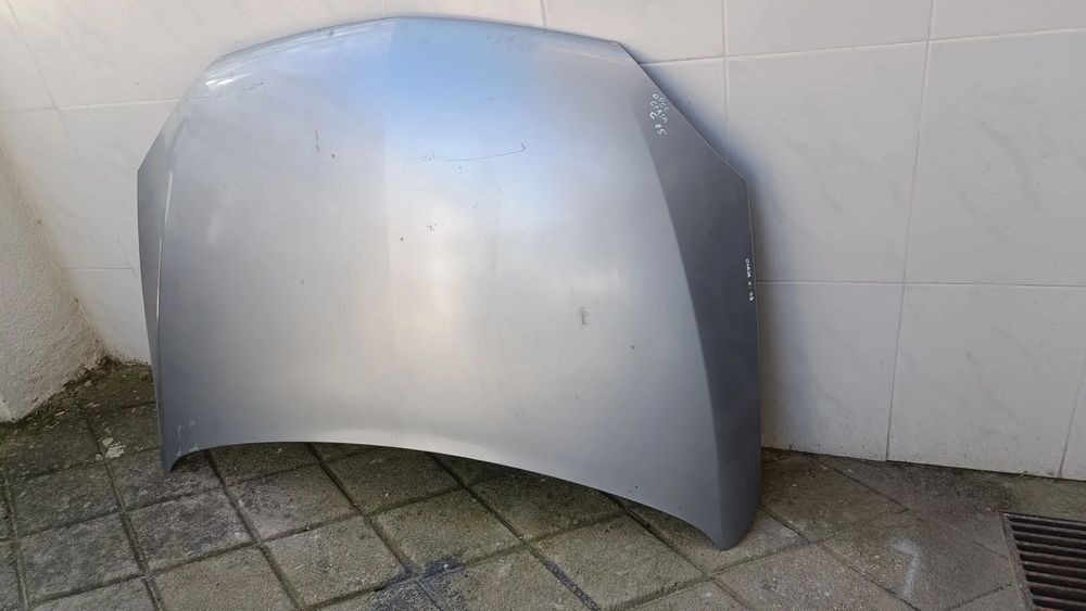 Capot Opel corsa C 2003