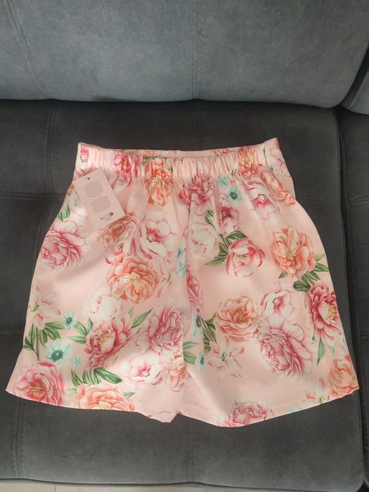 Spódnico-spodenki nowe