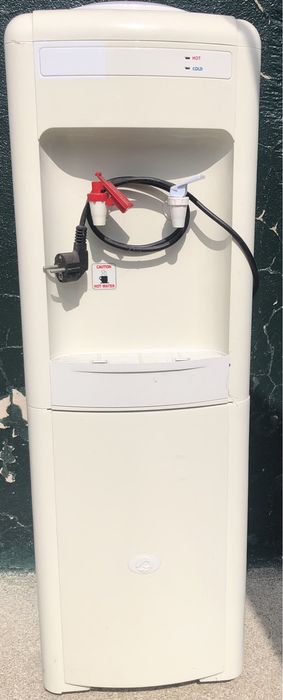Máquina de Água C/ Frigorifico