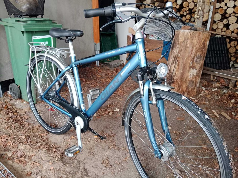 rower giant tourer cs2 koła 28 rama m aluminium nexus