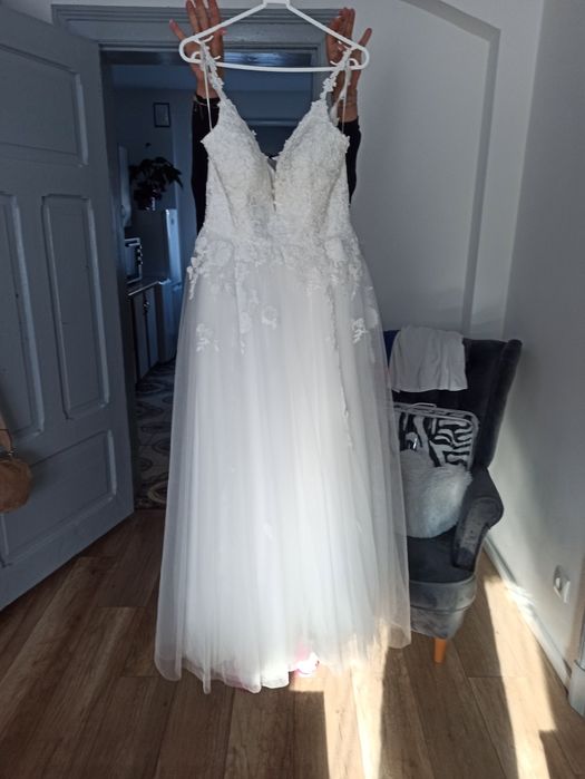 Suknia ślubna plus bolerko