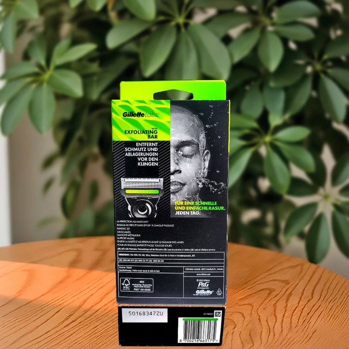 Подарунковий набір Gillette Labs Gold (бритва, кріплення, піна 240 мл)