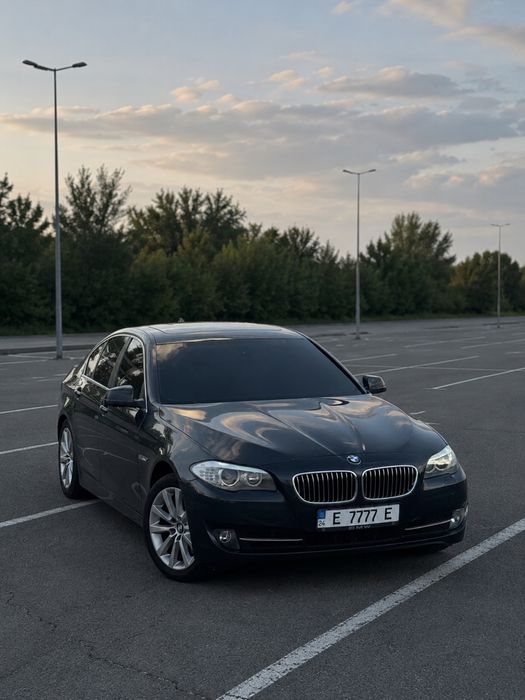 Продам BMW F10 528i в ідеальному стані