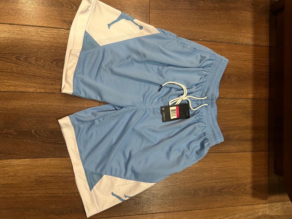 Нові шорти nike jordan розмір м
