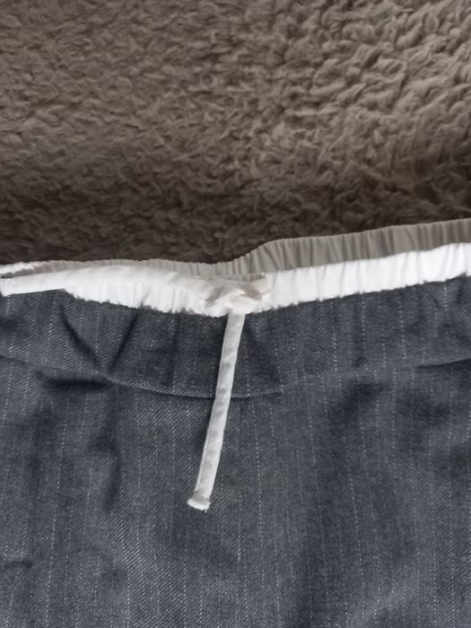 Брюки на дівчинку