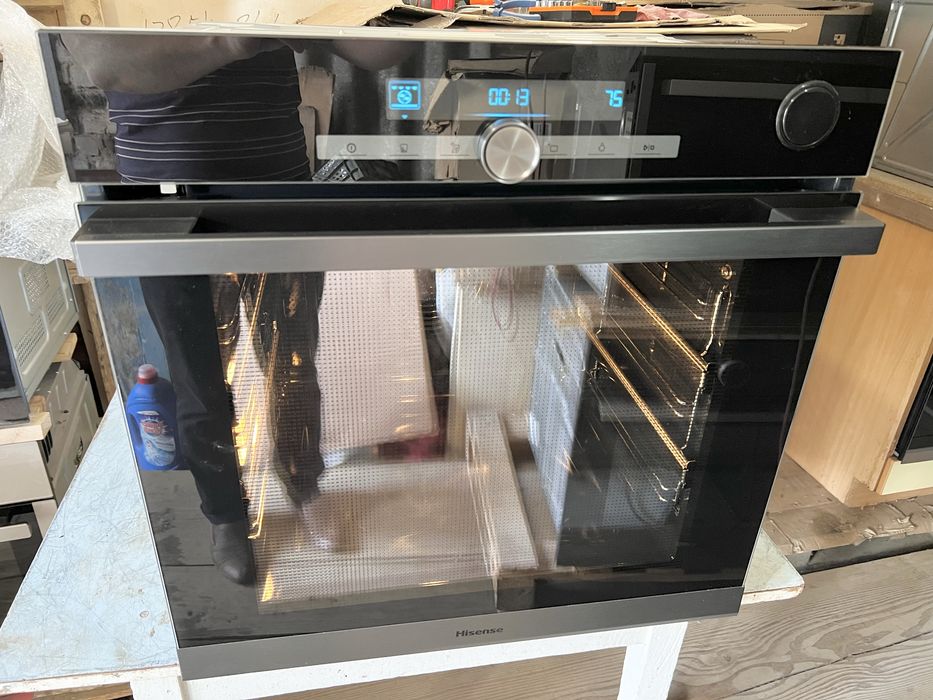 Духовка з пароваркою Gorenje ( Словенія)