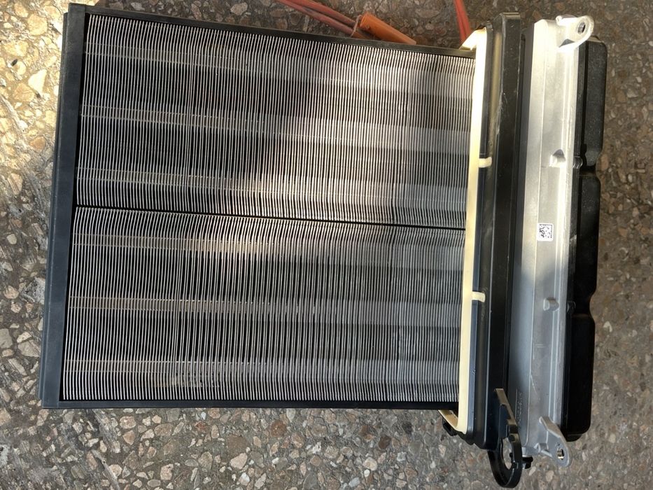 Tesla model 3 heater хітер неробочий