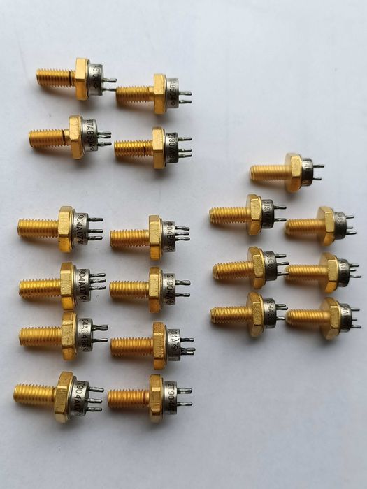 Tranzystor radziecki w.cz. 2T904A, 2T907A, 2T914A, 19 szt.