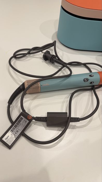Dyson Airwrap Complete Long Ceramic Pop в идеальном состоянии