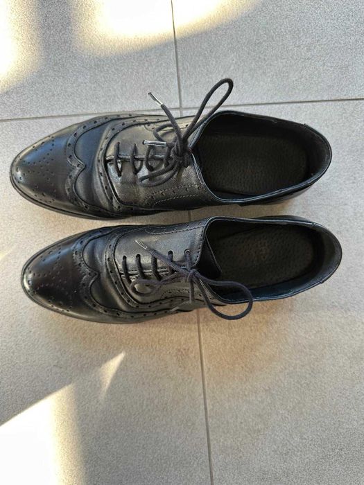 Sapatos de pele mulher (número 37)