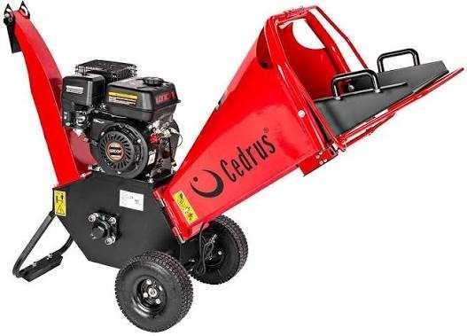 wynajem rozdrabnicz, rębak gałęzi cedrus RB02