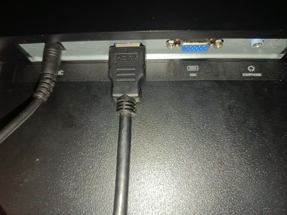 .Терміново.  Монітор 2E B2424B