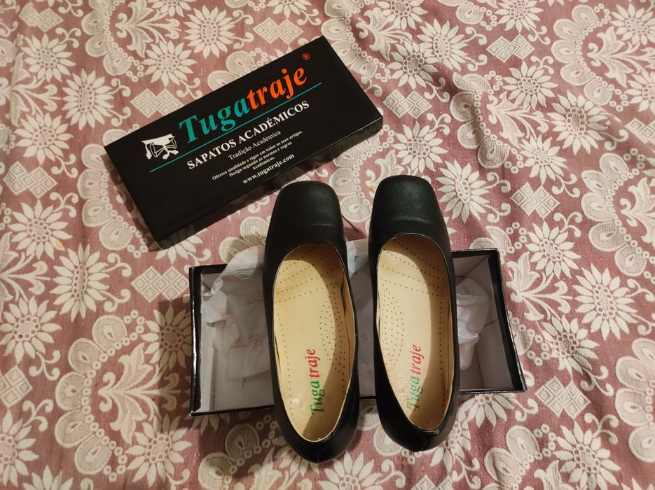 Sapatos académicos Tugatraje