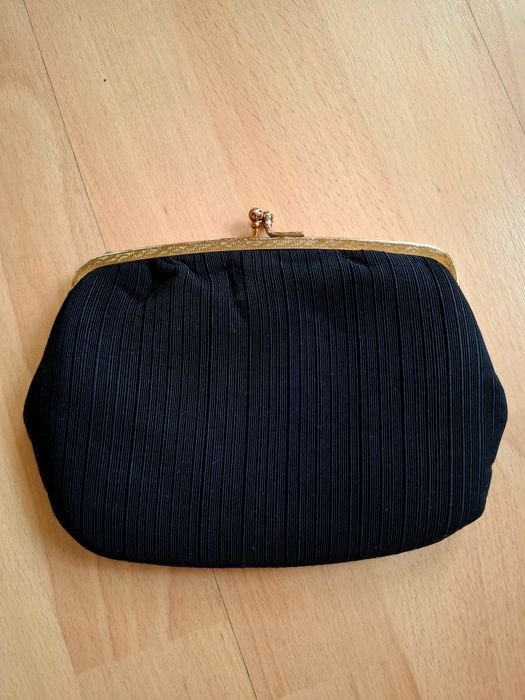 Mała czarna elegancka torebka vintage, kopertówka