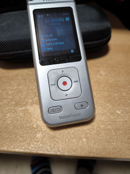 Цифровий диктофон Philips DVT-4110