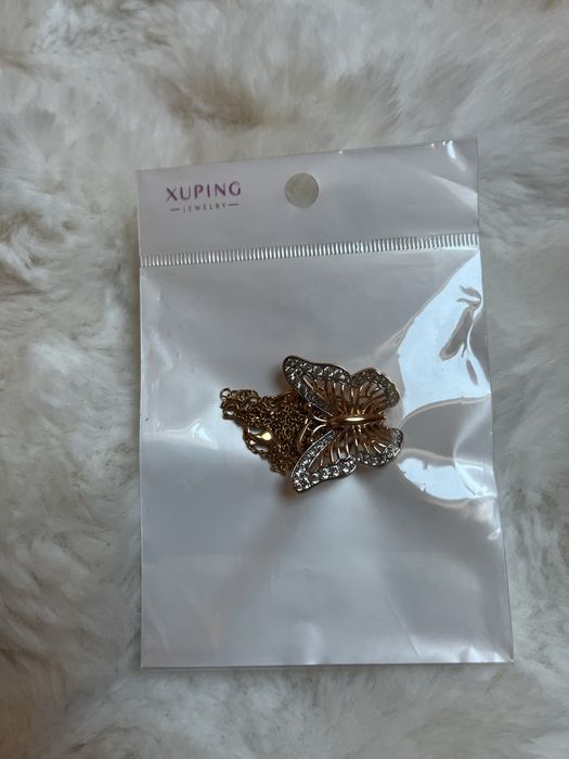 Nowy naszyjnik Xuping ze stali chirurgicznej motylek 3D