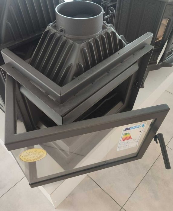 Kominek z boczną szybą kamiennym blatem montażem Kraków Katowice Gdów