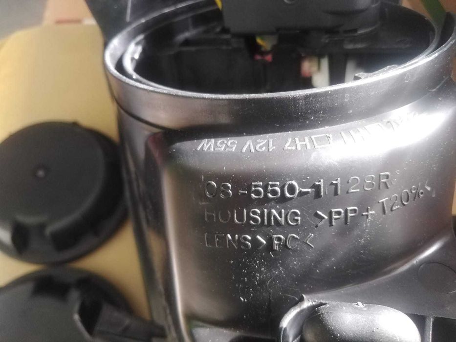 Farol Direito Peugeot 307 de 2001 Novo