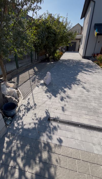 Укладка бруківки