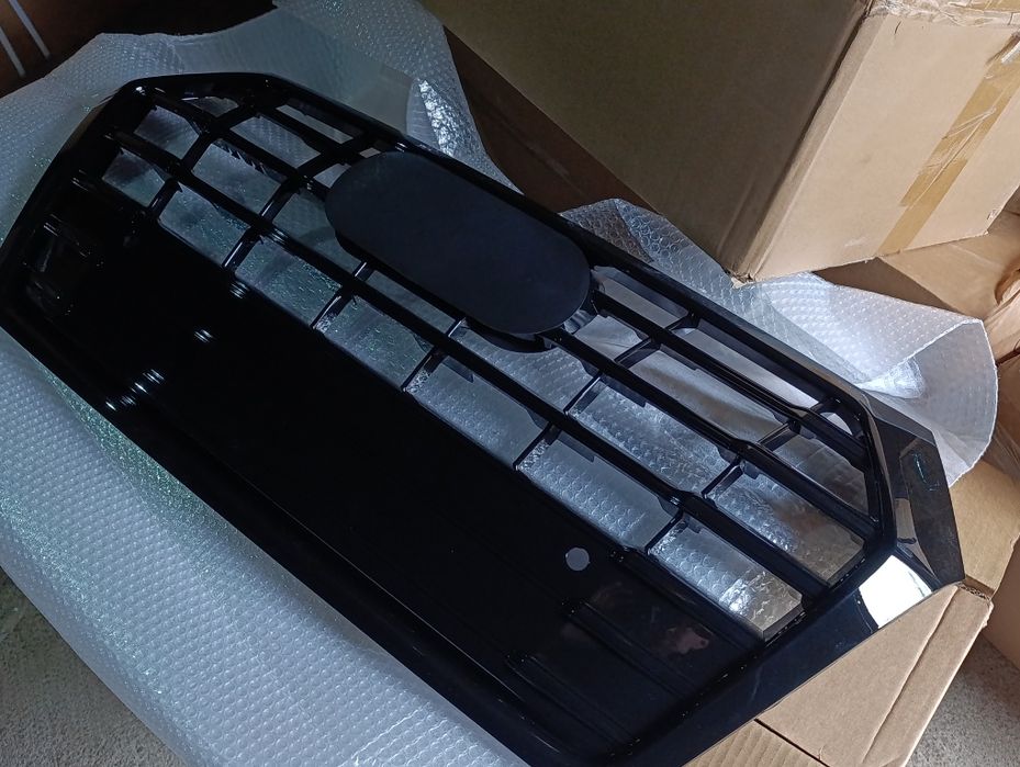 Решетка радиатора Audi Q5 Q7 Q8 Ауди рест дорест