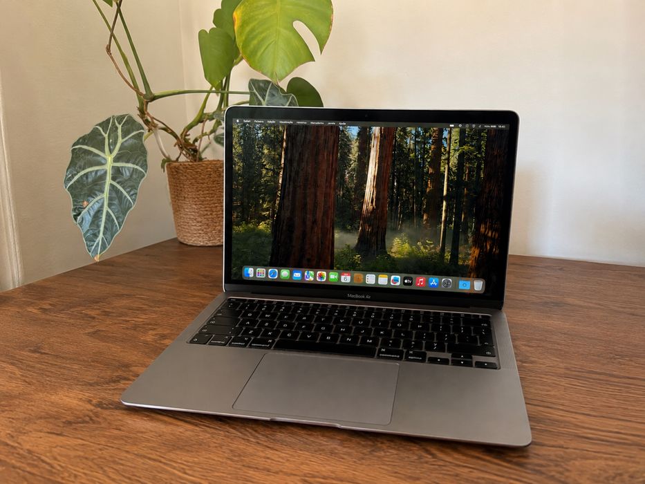 MacBook Air M1 (2020) – 8GB RAM – Optimo Estado