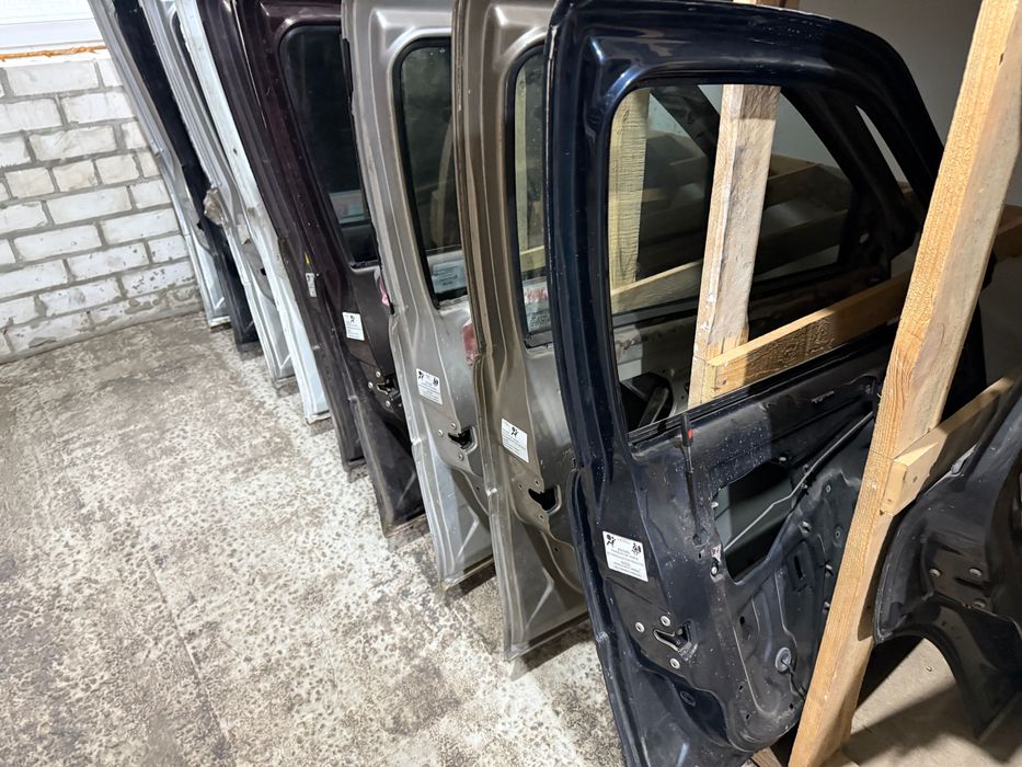 Дверь передняя левая Opel Vectra B вектра б