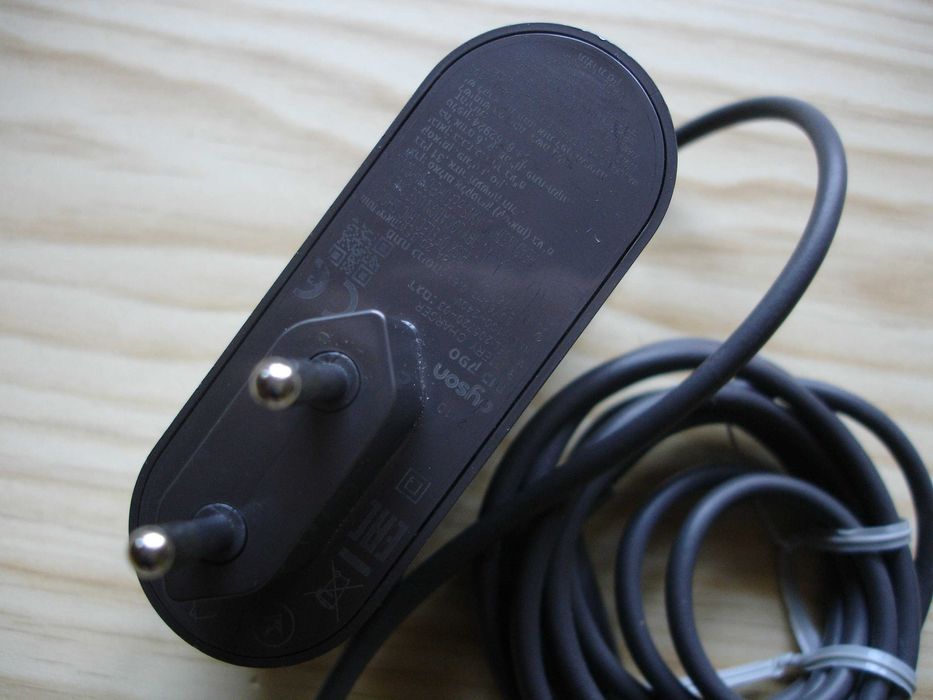 ORYGINALNY Zasilacz ładowarka DYSON V8